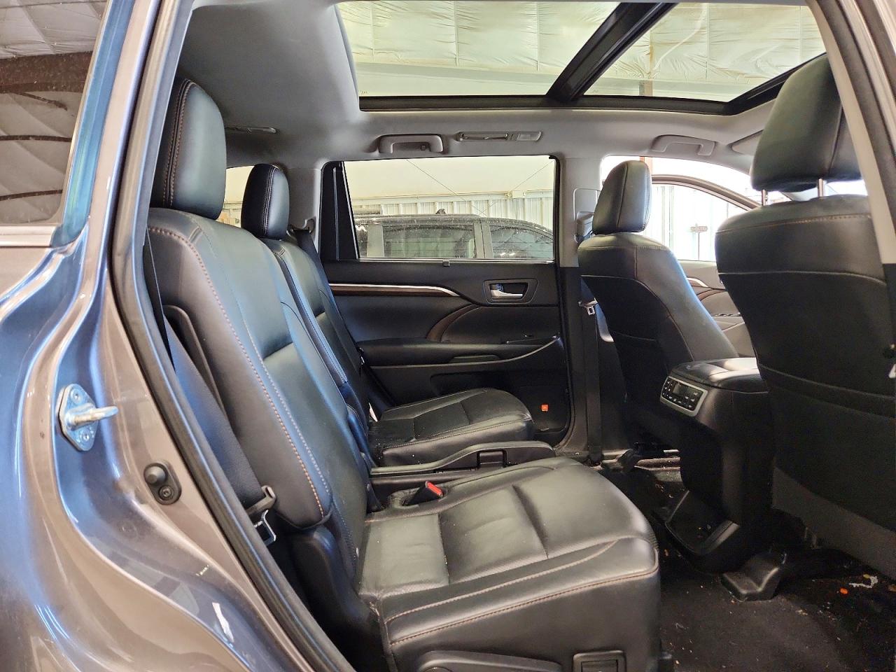 2016 TOYOTA HIGHLANDER Base/Hybrid