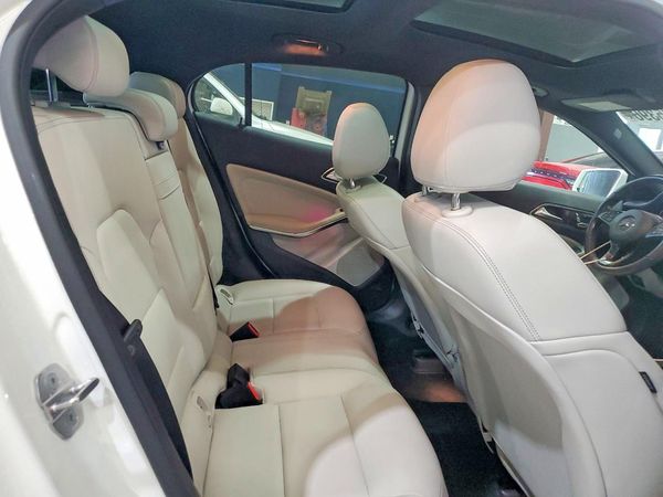2020 MERCEDES-BENZ GLA GLA250-4M