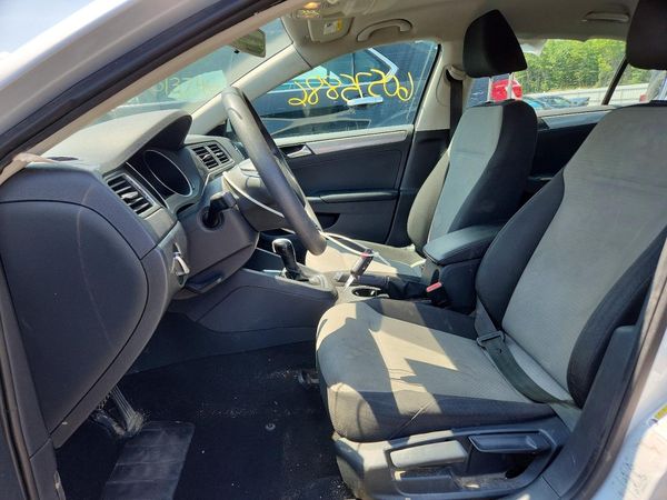 2017 VOLKSWAGEN JETTA