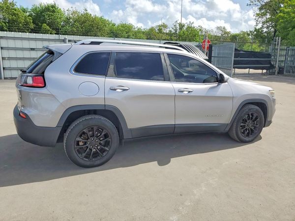 2019 JEEP CHEROKEE LATITUDE PLUS FWD