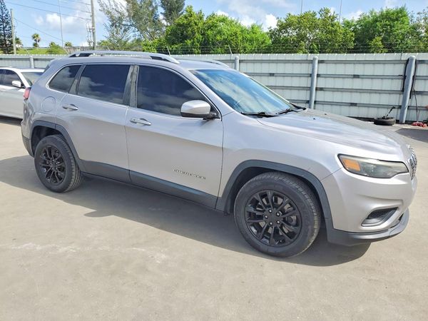 2019 JEEP CHEROKEE LATITUDE PLUS FWD