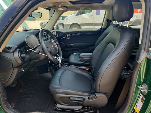 2021 MINI COOPER