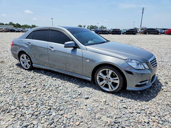 2012 MERCEDES-BENZ E