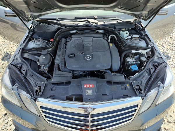 2012 MERCEDES-BENZ E