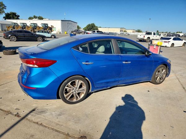 2017 HYUNDAI ELANTRA