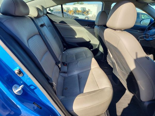 2017 HYUNDAI ELANTRA