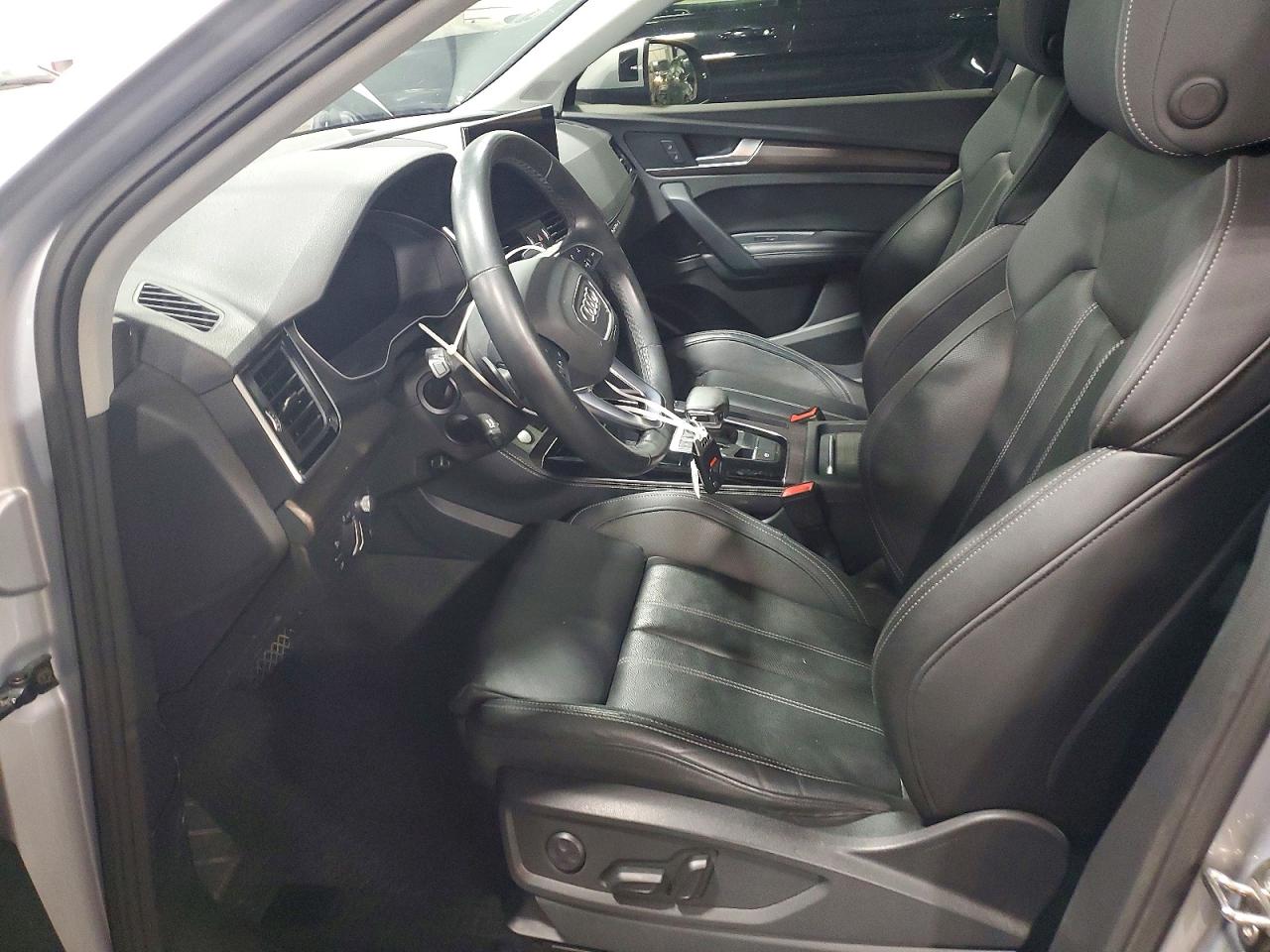 2021 AUDI Q5 quattro Prestige