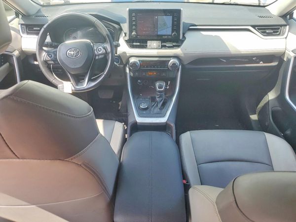 2019 TOYOTA RAV4