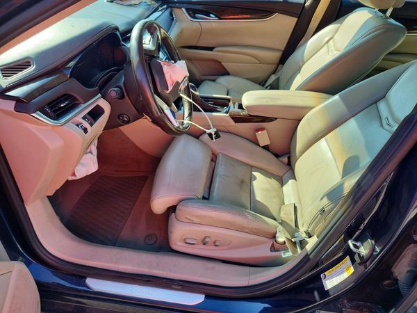 2013 CADILLAC XTS Luxury