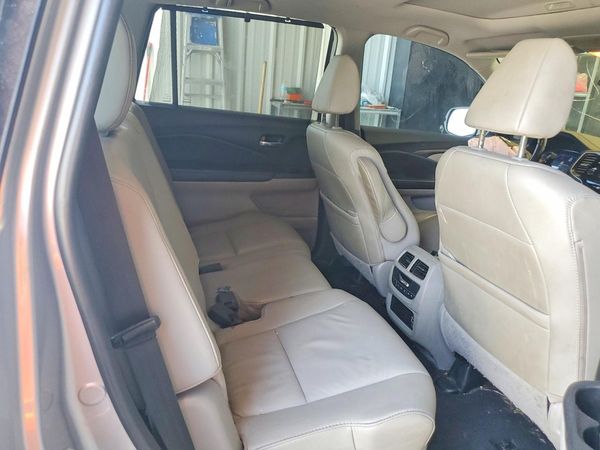 2021 HONDA PILOT SE