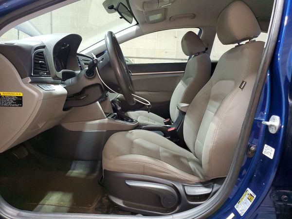 2017 HYUNDAI ELANTRA SE Base