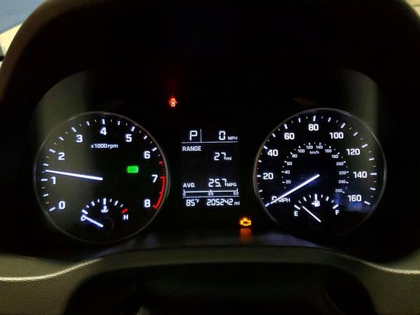2017 HYUNDAI ELANTRA SE Base