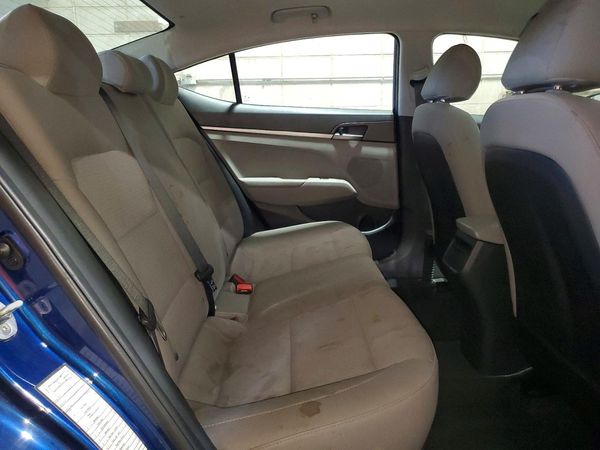 2017 HYUNDAI ELANTRA SE Base