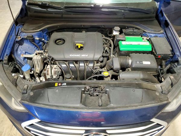 2017 HYUNDAI ELANTRA SE Base