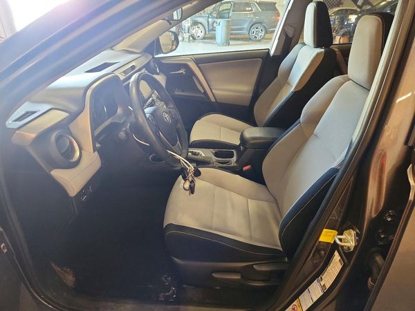 2016 TOYOTA RAV4 XLE (M Grade)