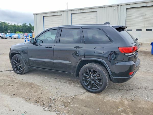 2018 JEEP GRAND CHEROKEE Laredo