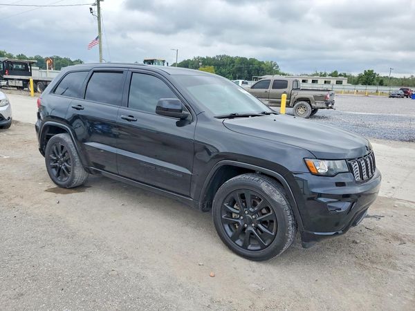 2018 JEEP GRAND CHEROKEE Laredo