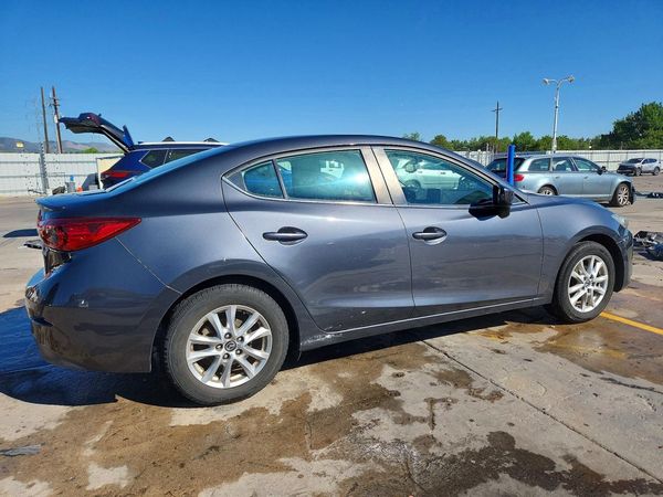 2015 MAZDA 3 Touring/GS
