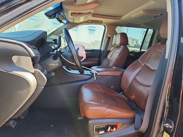 2019 CADILLAC ESCALADE ESV Luxury