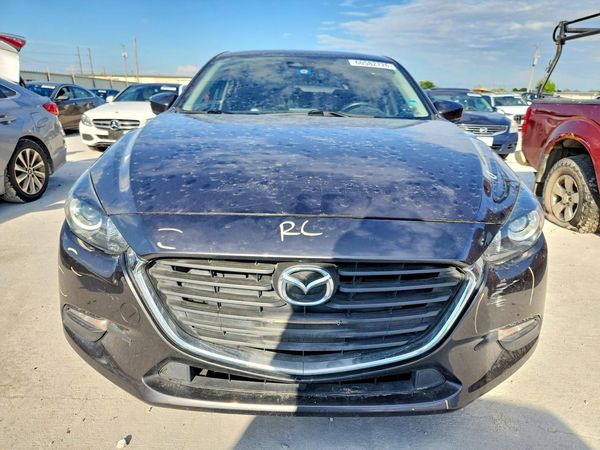 2018 MAZDA 3 Touring