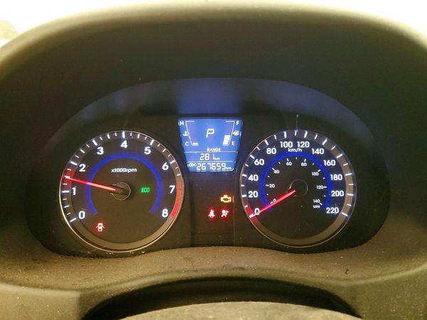 2012 HYUNDAI ACCENT GL (Middle-low grade)
