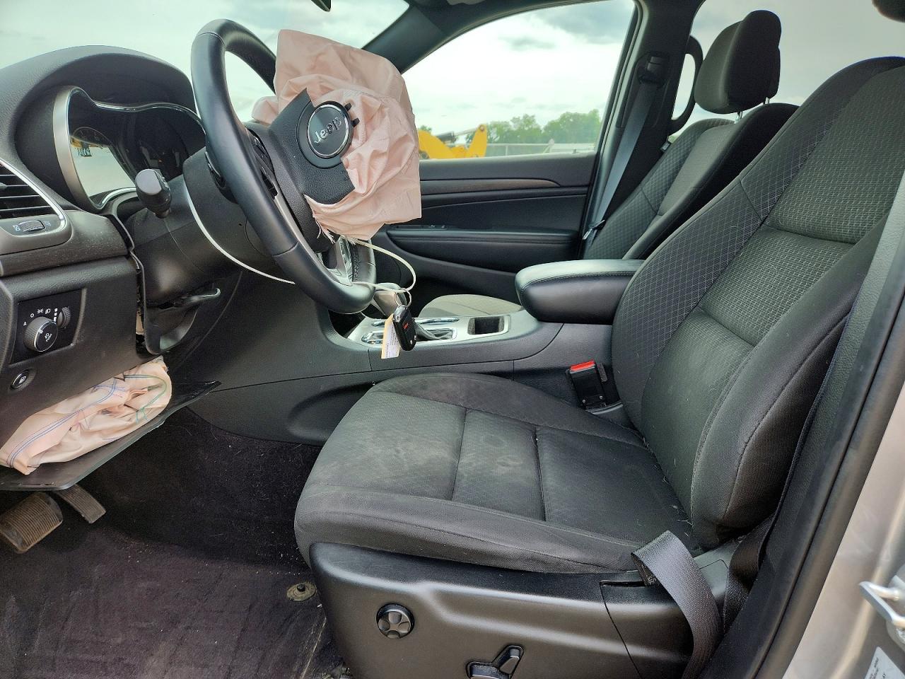 2018 JEEP GRAND CHEROKEE LAREDO 4X4