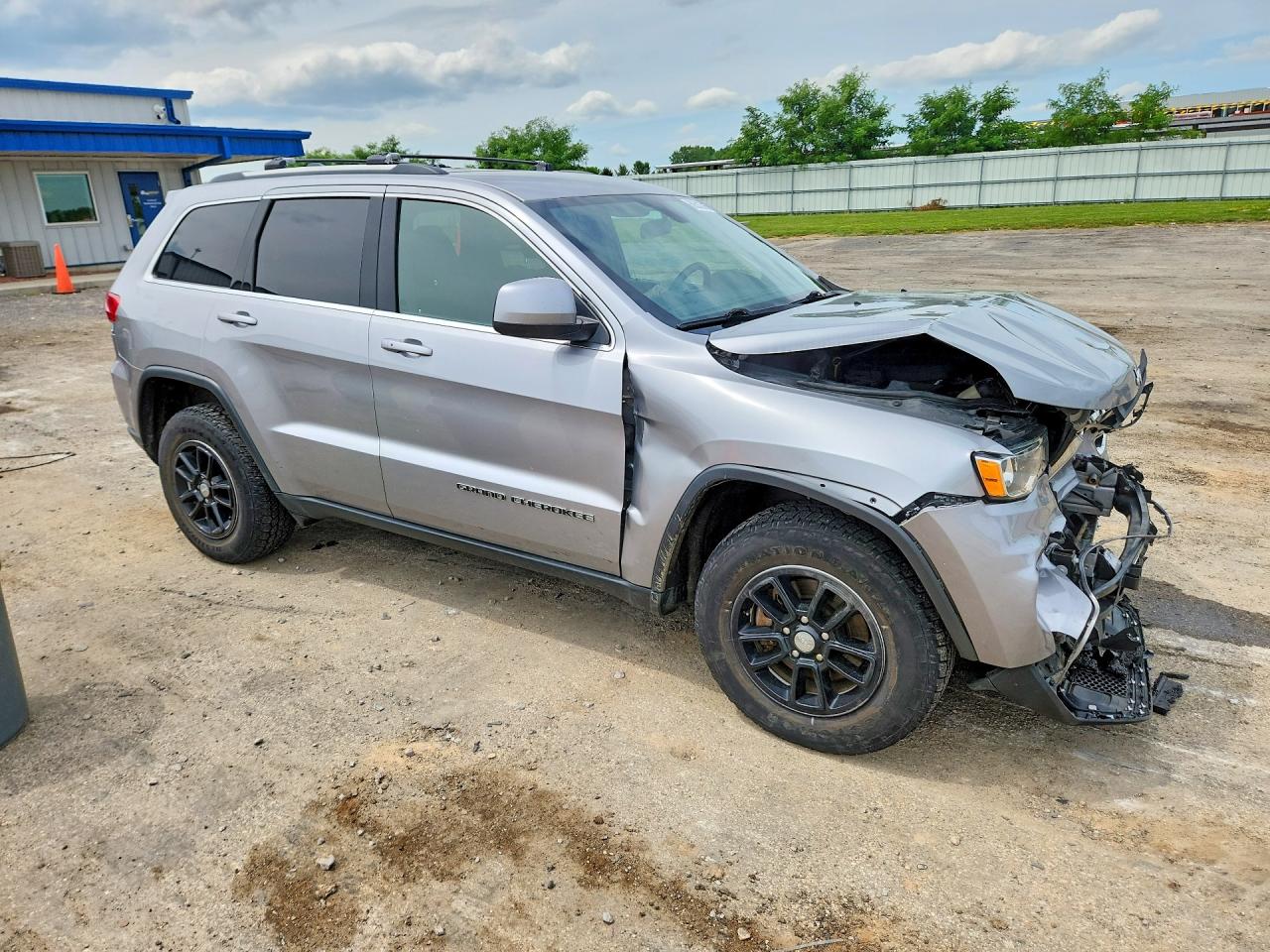 2018 JEEP GRAND CHEROKEE LAREDO 4X4