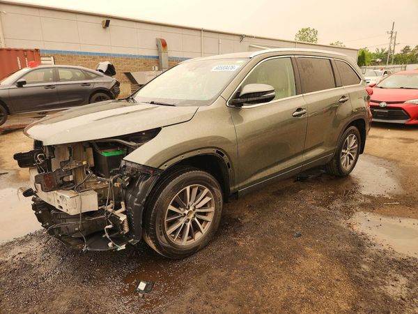 2018 TOYOTA HIGHLANDER