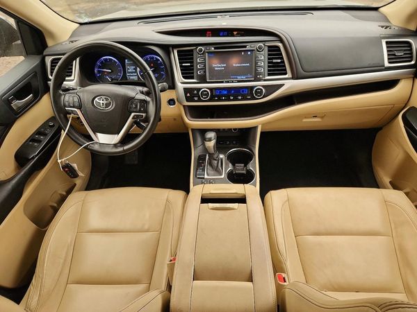 2018 TOYOTA HIGHLANDER SE/XLE