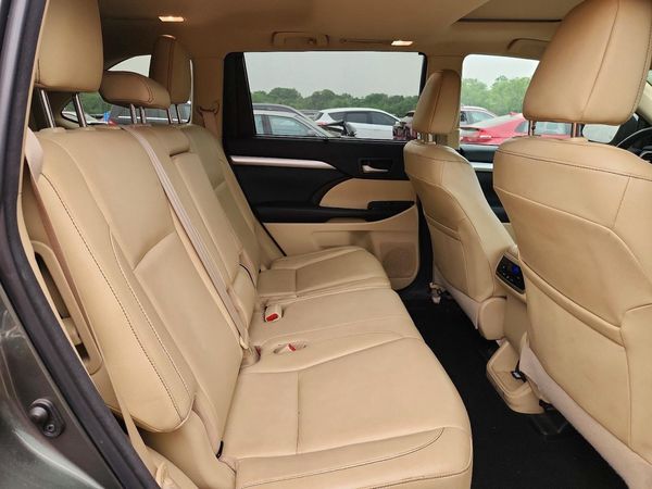 2018 TOYOTA HIGHLANDER SE/XLE