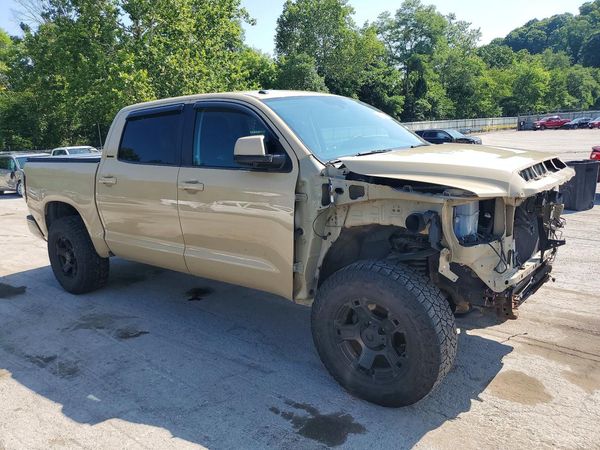2017 TOYOTA TUNDRA Limited