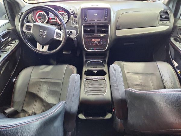 2017 DODGE GRAND CARAVAN GT
