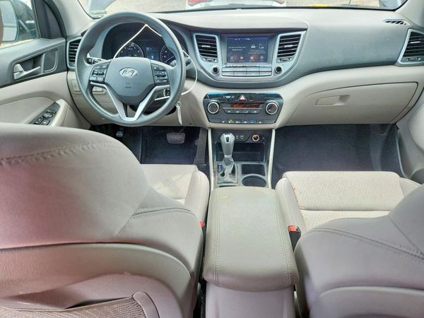 2018 HYUNDAI TUCSON