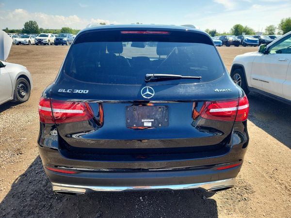 2017 MERCEDES-BENZ GLC GLC300 Base-4M