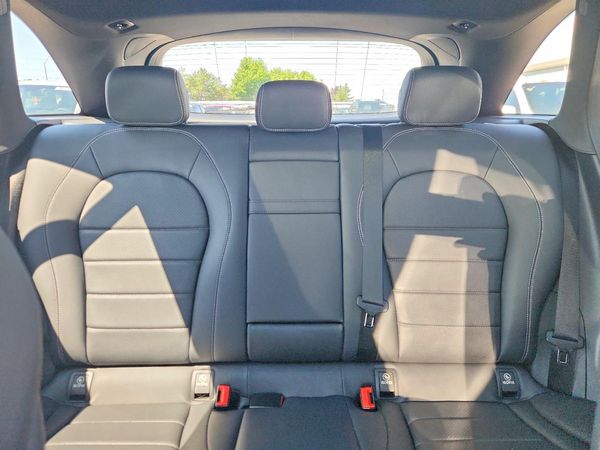 2017 MERCEDES-BENZ GLC GLC300 Base-4M