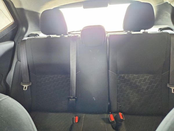 2021 NISSAN KICKS