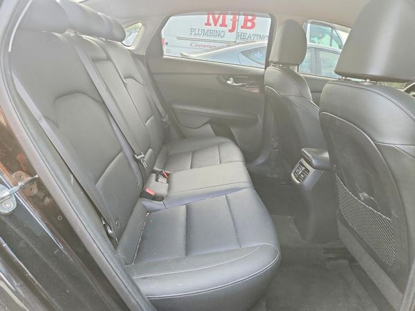 2019 KIA FORTE EX