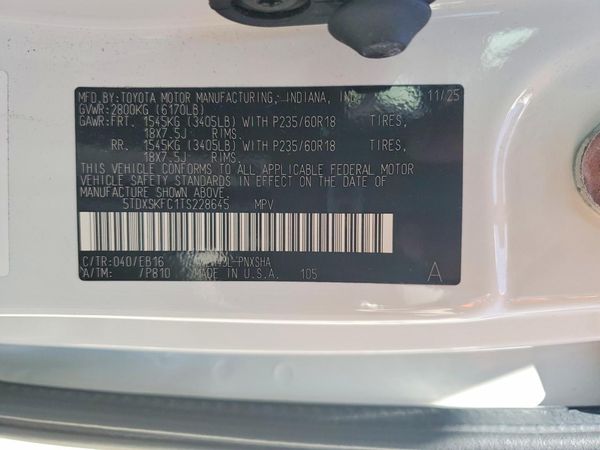 2026 TOYOTA SIENNA XSE