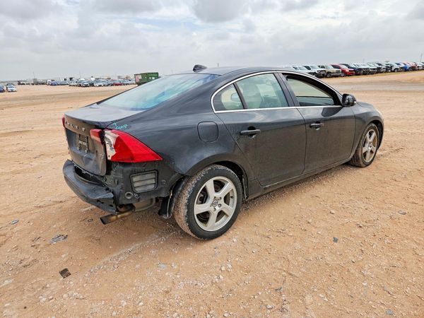 2012 VOLVO S60