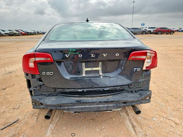 2012 VOLVO S60