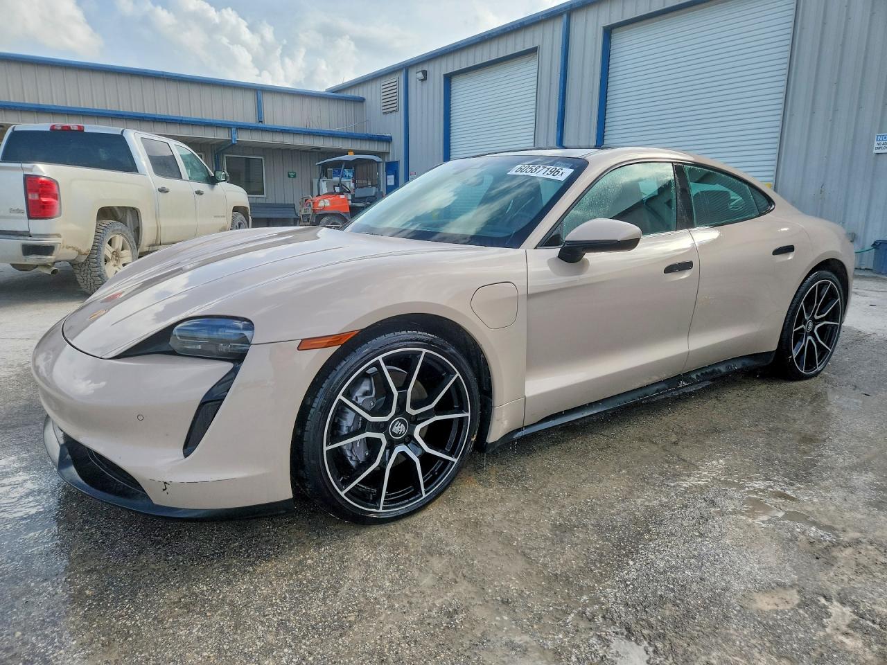 2024 PORSCHE TAYCAN