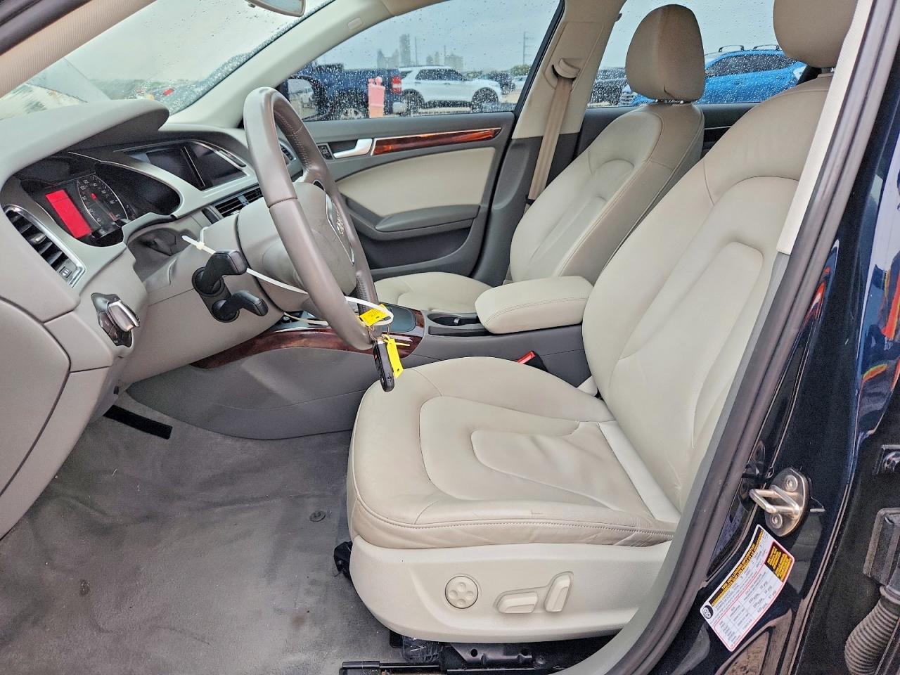 2010 AUDI A4 quattro Premium