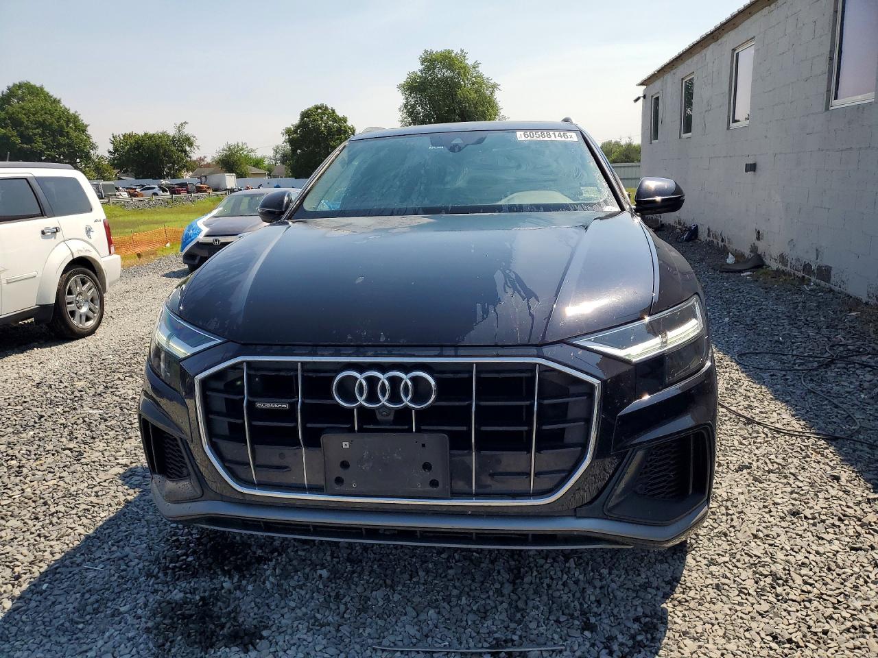2020 AUDI Q8