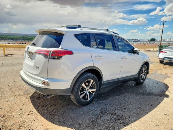 2017 TOYOTA RAV4 XLE