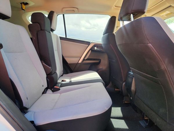 2017 TOYOTA RAV4 XLE