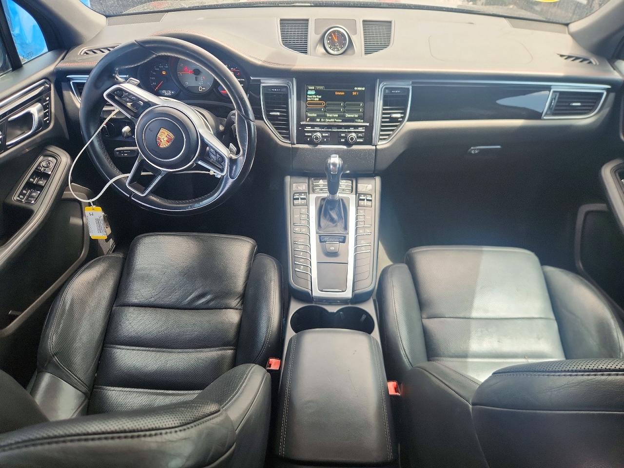 2015 PORSCHE MACAN