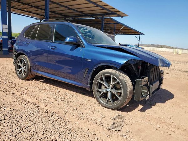 2023 BMW X5 xDrive45e