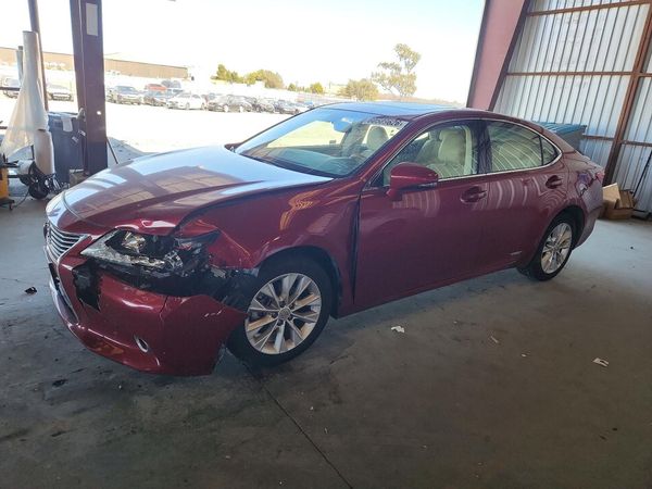 2013 LEXUS ES 300h
