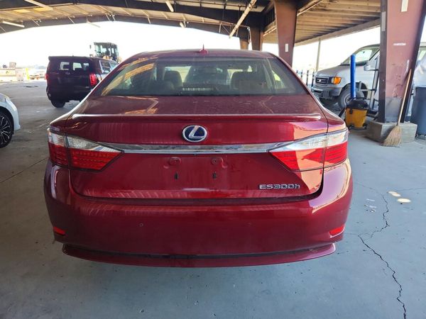 2013 LEXUS ES 300h