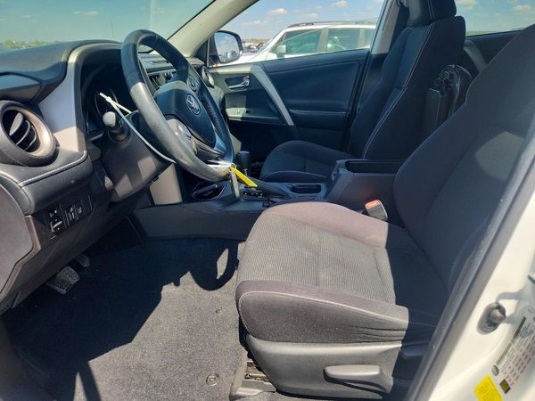 2018 TOYOTA RAV4 Adventure/XLE